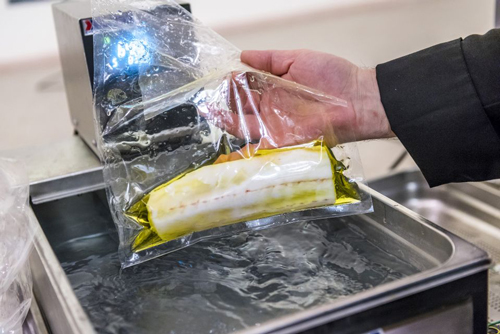 Τεχνικές Sous Vide για μαζική παραγωγή